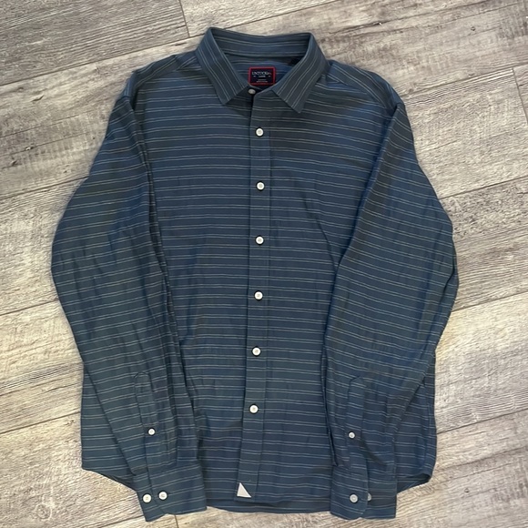 UNTICKit Button Down Shirt- Size Large - Picture 3 of 6